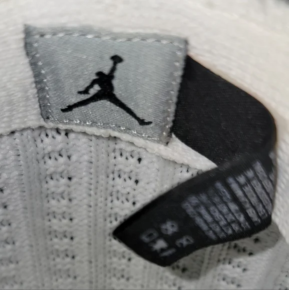 Jordan White Knit Cap - Picture 4 of 5